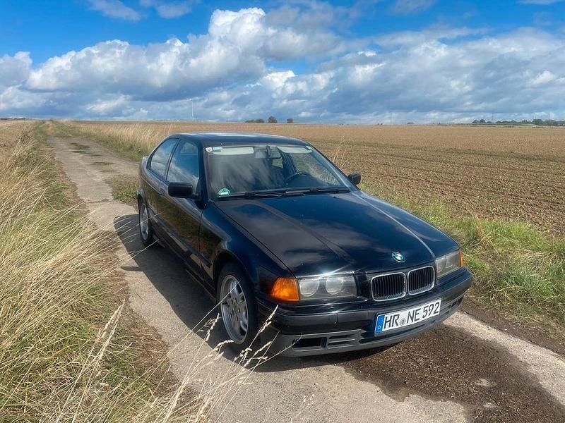 Gebraucht BMW 316 Compact 102 PS (75 kW) 1995 Schwarz Kleinwagen