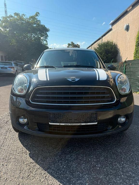 Schwarz Gebraucht 2011 Mini One Countryman SUV | 1.990 € - Bild 1/4