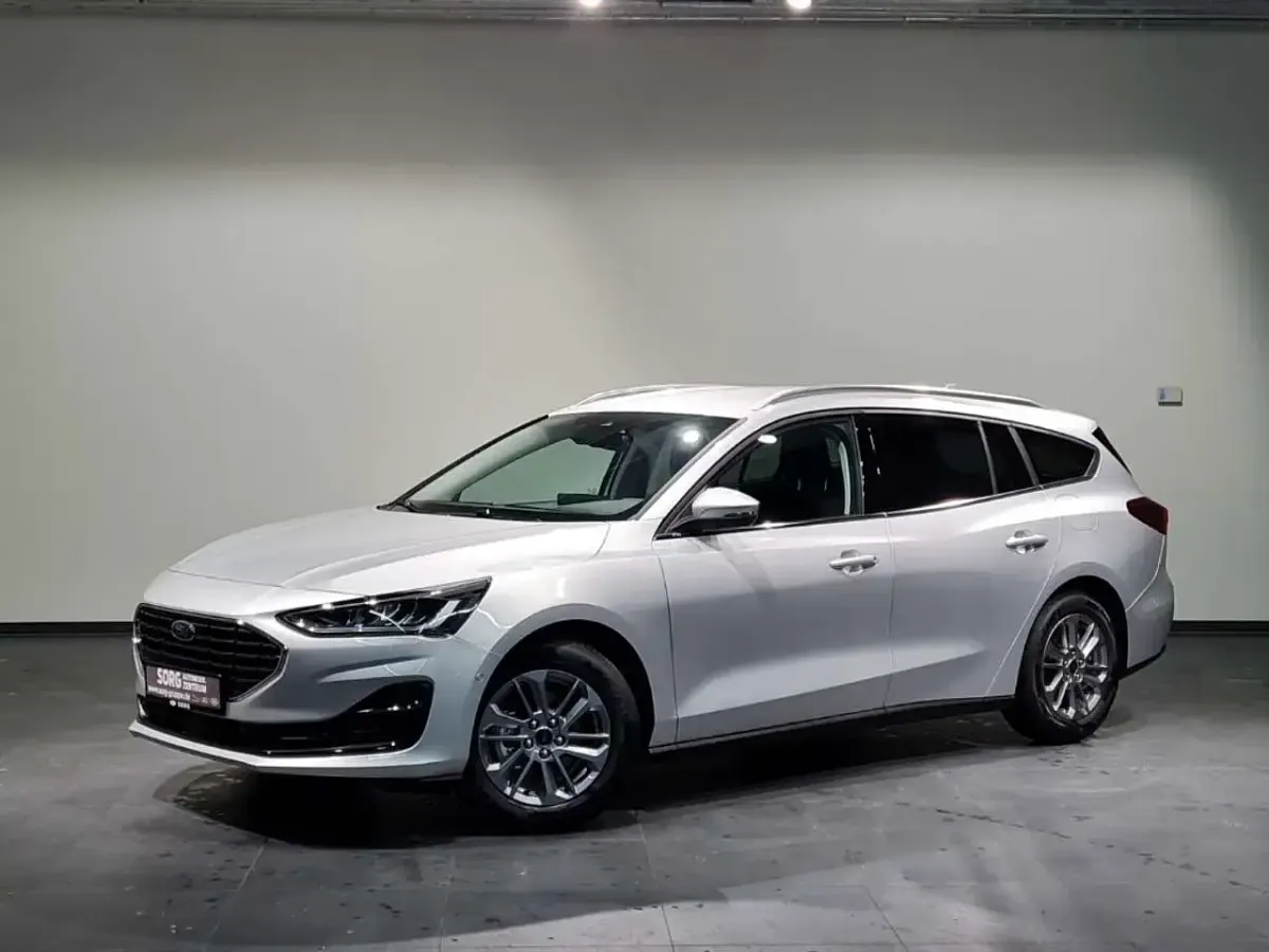 Neu Ford Focus Titanium X 125 PS (91 kW) 2026 Moondustsilver metallic Kombi