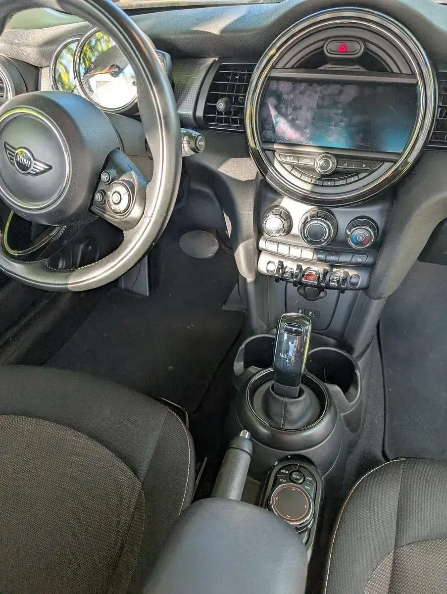 Gebraucht Mini Cooper 135 PS (99 kW) 2018 Beige Kleinwagen