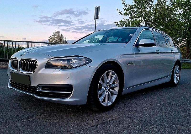 Gebraucht BMW 520 184 PS (135 kW) 2013 Silber Kombi