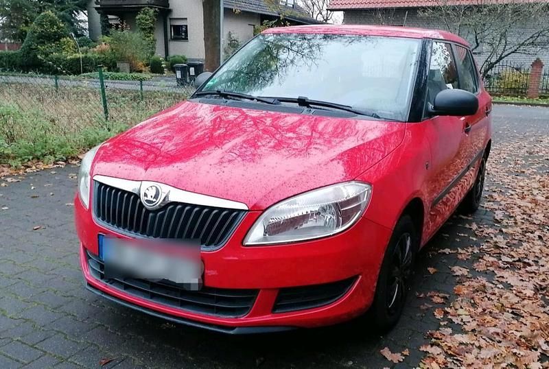 Rot Gebraucht 2013 Skoda Fabia Kleinwagen | 4.100 € (Guter Preis) - Bild 1/4