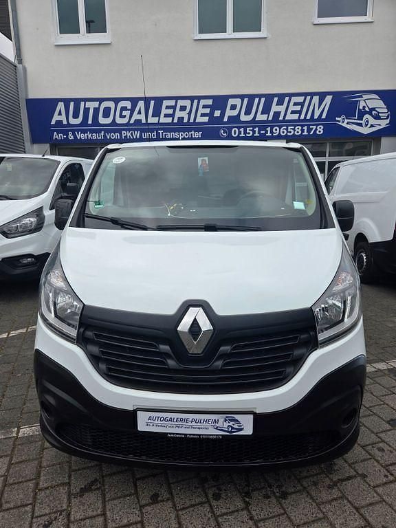 Gebraucht Renault Trafic Komfort 120 PS (88 kW) 2019 Weiß Van / Kleinbus