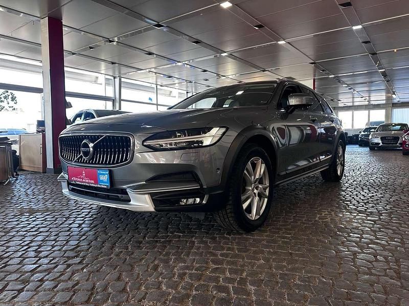 Gebraucht Volvo V90 190 PS (139 kW) 2017 Osmium grey / metallic Kombi