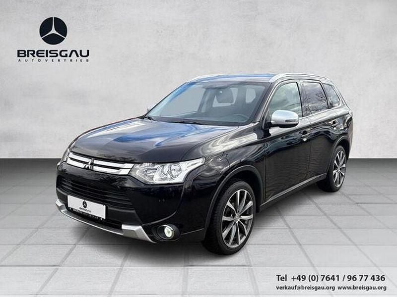 Gebraucht Mitsubishi Outlander Diamant Edition 150 PS (110 kW) 2015 Schwarz SUV