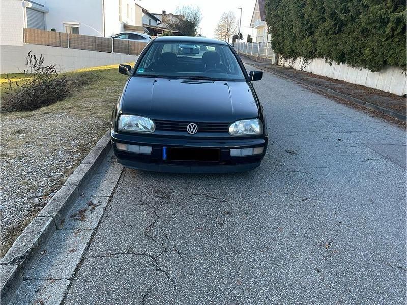 Gebraucht VW Golf III 90 PS (66 kW) 1997 Schwarz Limousine