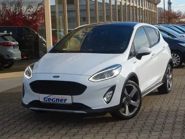 Gebraucht Ford Fiesta Active 101 PS (74 kW) 2018 Weiß Kleinwagen