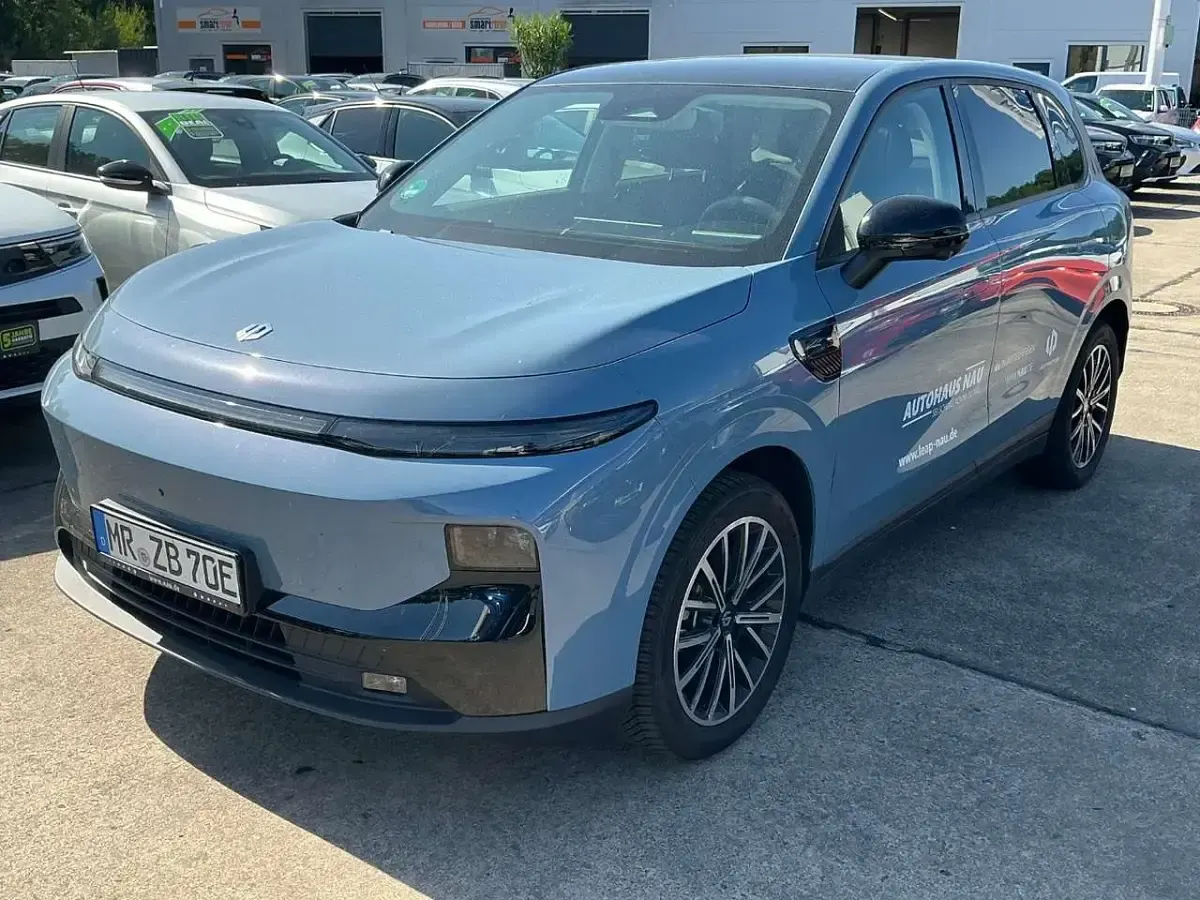 Gebraucht Leapmotor B10 160 kW (218 PS) 2026 Starry night blue SUV