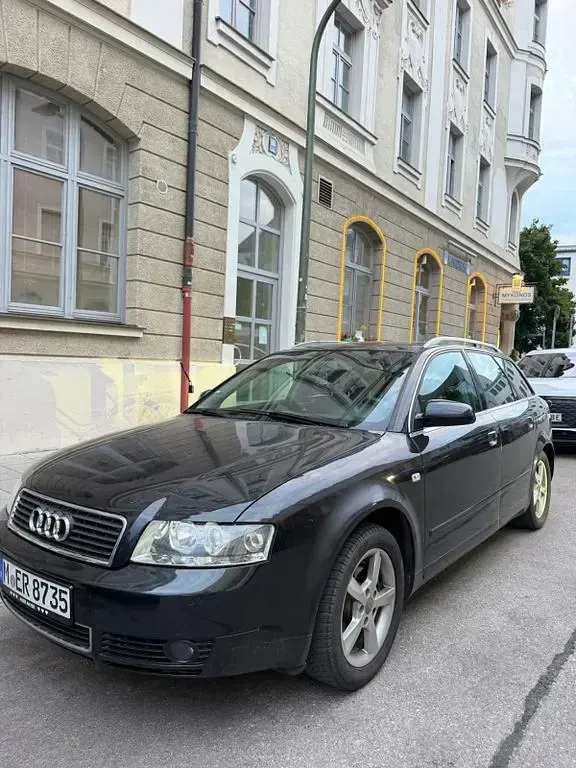 Gebraucht Audi A4 102 PS (75 kW) 2003 Schwarz Kombi