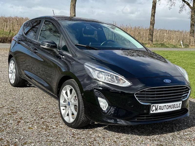Gebraucht Ford Fiesta Titanium 125 PS (91 kW) 2017 Schwarz Limousine