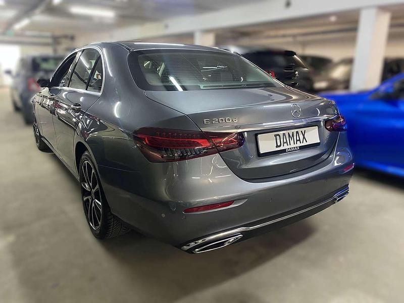 Gebraucht Mercedes E200 160 PS (117 kW) 2021 Selenitgrau  metalliclack Limousine