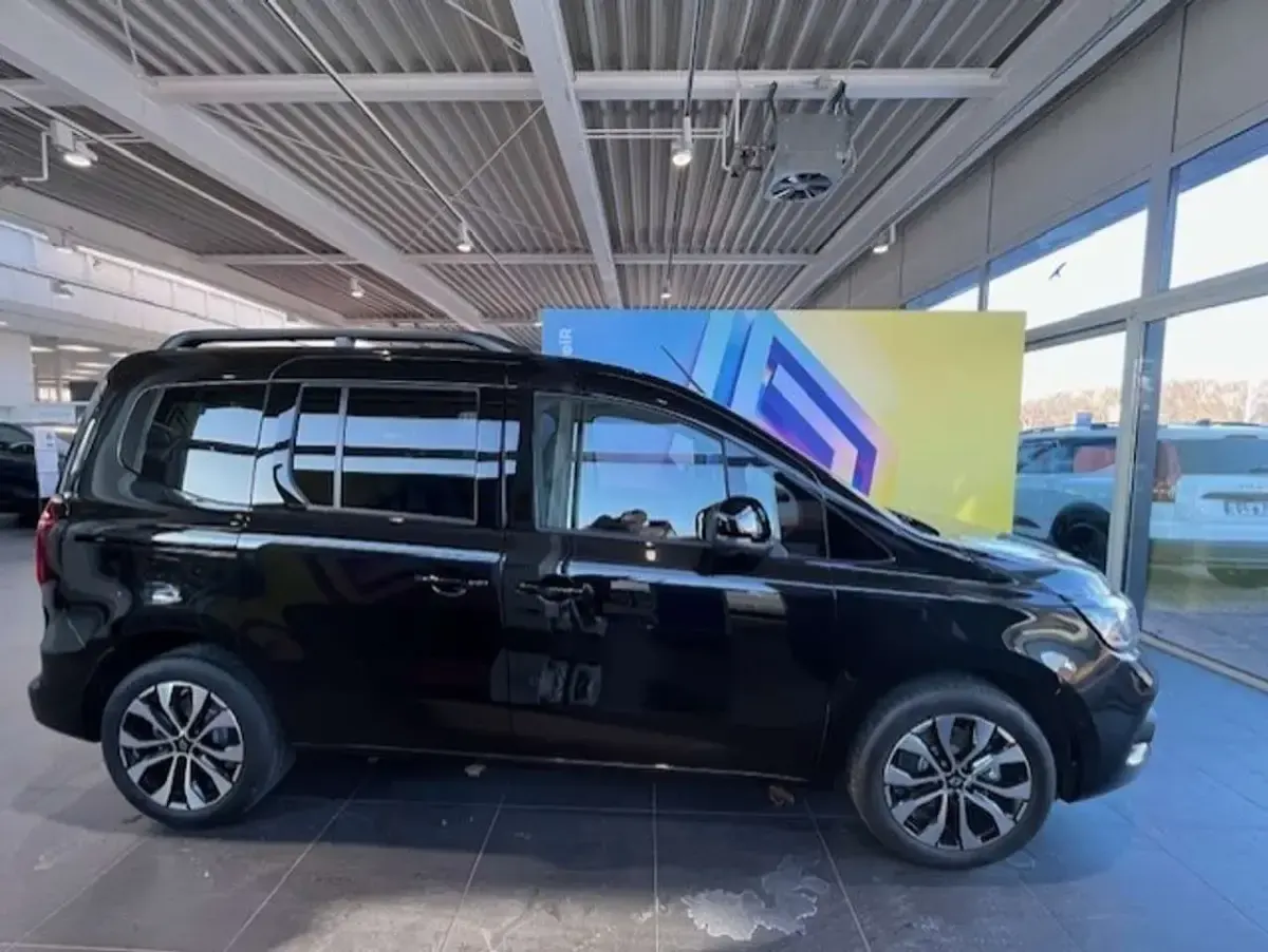 Neu Renault Kangoo Techno 116 PS (85 kW) 2026 Black pearlschwarz metallic Van / Kleinbus