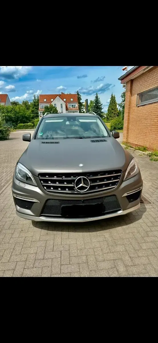 Gebraucht Mercedes ML350 258 PS (189 kW) 2012 Grau SUV