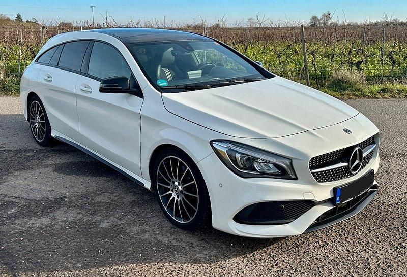 Gebraucht Mercedes CLA220 Edition 184 PS (135 kW) 2017 Weiß Limousine