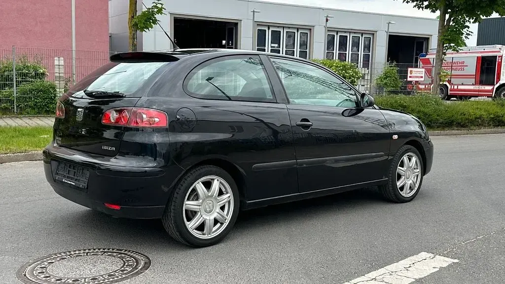 Gebraucht Seat Ibiza Sport 75 PS (55 kW) 2005 Schwarz Kleinwagen