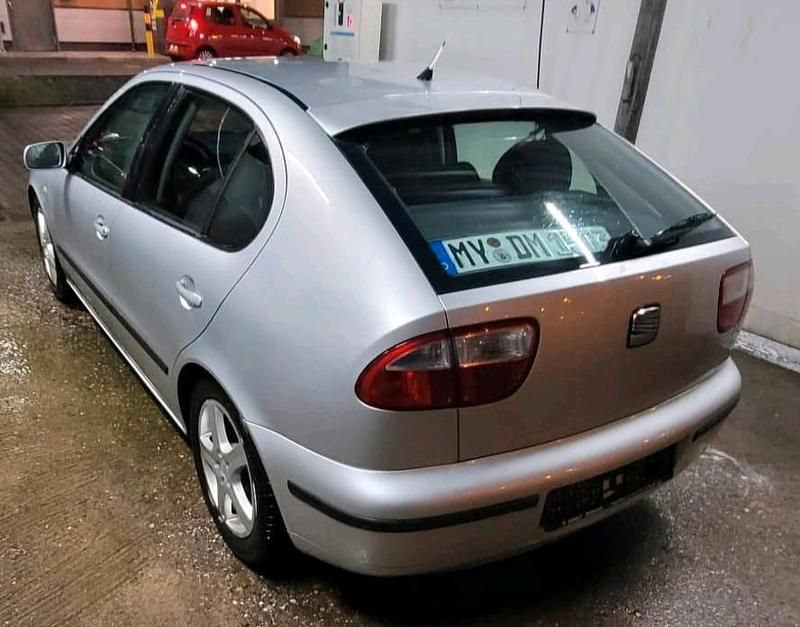 Gebraucht Seat Leon 105 PS (77 kW) 2003 Silber Kleinwagen