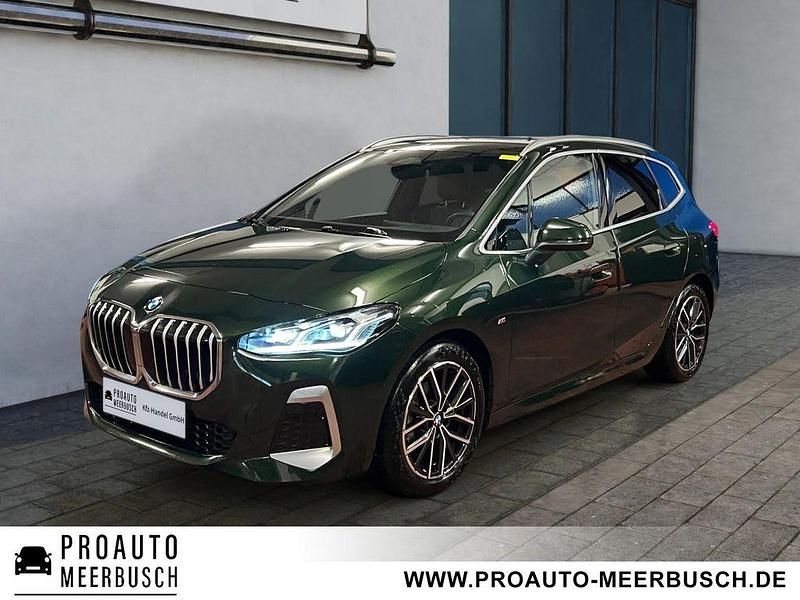 Sanremo green Gebraucht 2024 BMW 218 Active Tourer M Sport Van / Kleinbus | 30.799 € (Guter Preis) - Bild 1/4