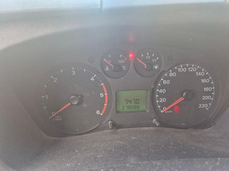 Gebraucht Ford Transit 125 PS (91 kW) 2012 Rot Kombi