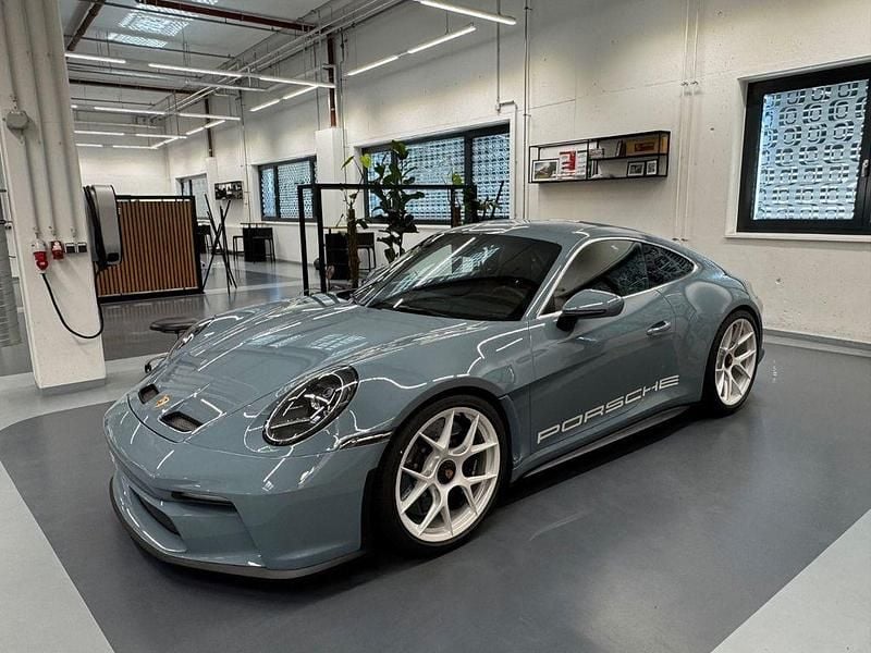 Gebraucht Porsche 992 525 PS (386 kW) 2025 Blau Coupé