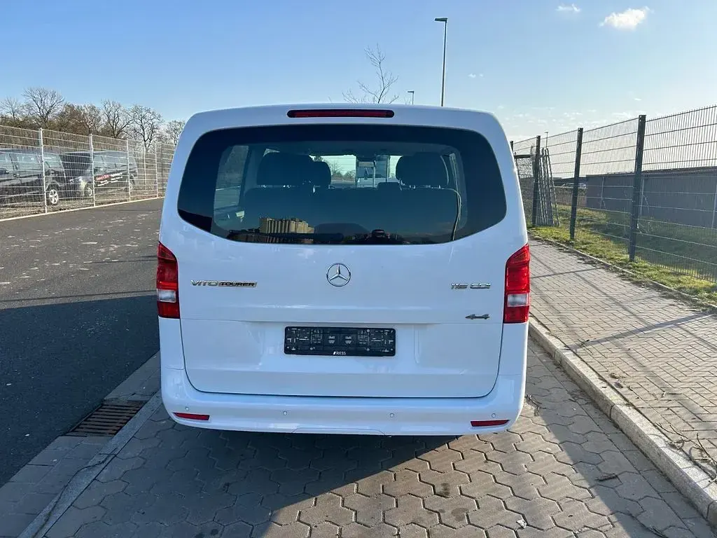 Gebraucht Mercedes Vito 163 PS (119 kW) 2021 Weiß Van