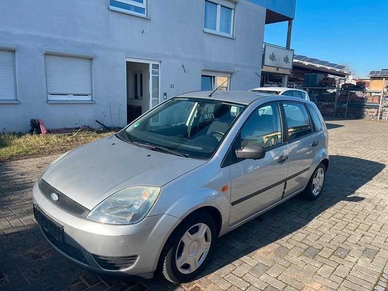 Gebraucht Ford Fiesta 2005 Silber Kleinwagen