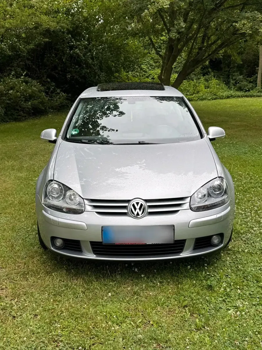 Gebraucht VW Golf 75 PS (55 kW) 2005 Silber Coupé