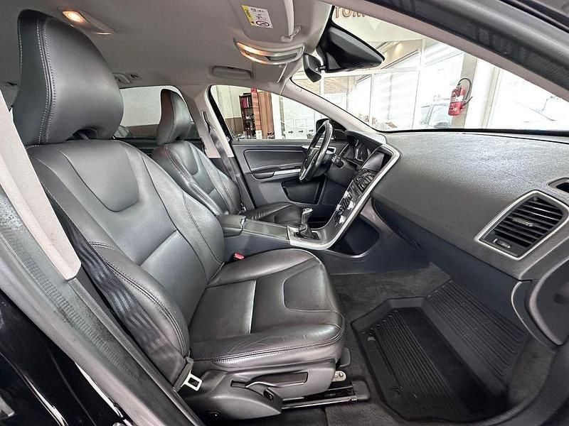 Gebraucht Volvo XC60 Summum 150 PS (110 kW) 2017 Schwarz SUV