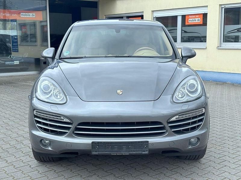 Gebraucht Porsche Cayenne 239 PS (175 kW) 2011 Grau SUV