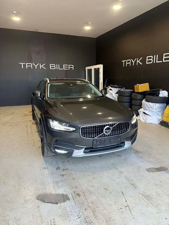 Gebraucht Volvo V90 CC Pro 190 PS (139 kW) 2019 Grau Kombi
