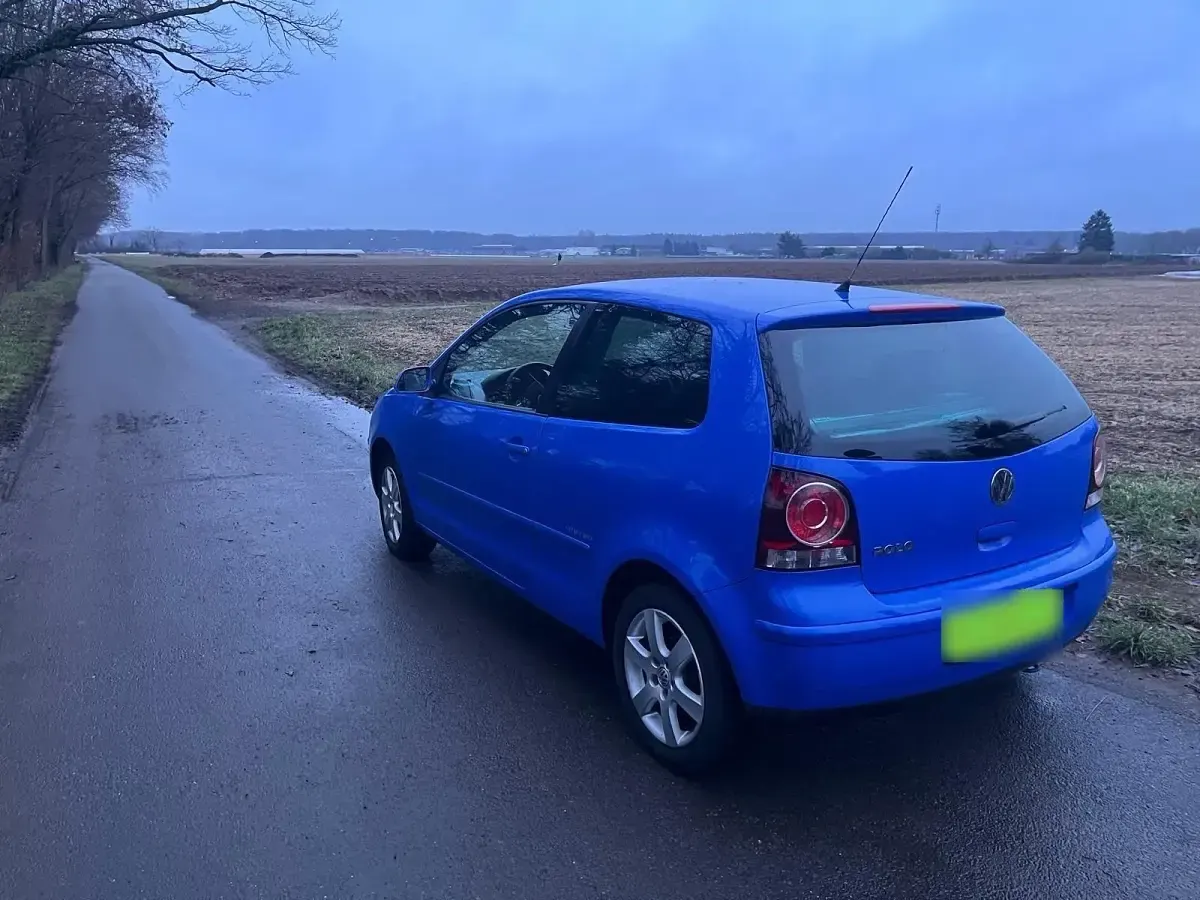 Gebraucht VW Polo 60 PS (44 kW) 2008 Blau Kleinwagen
