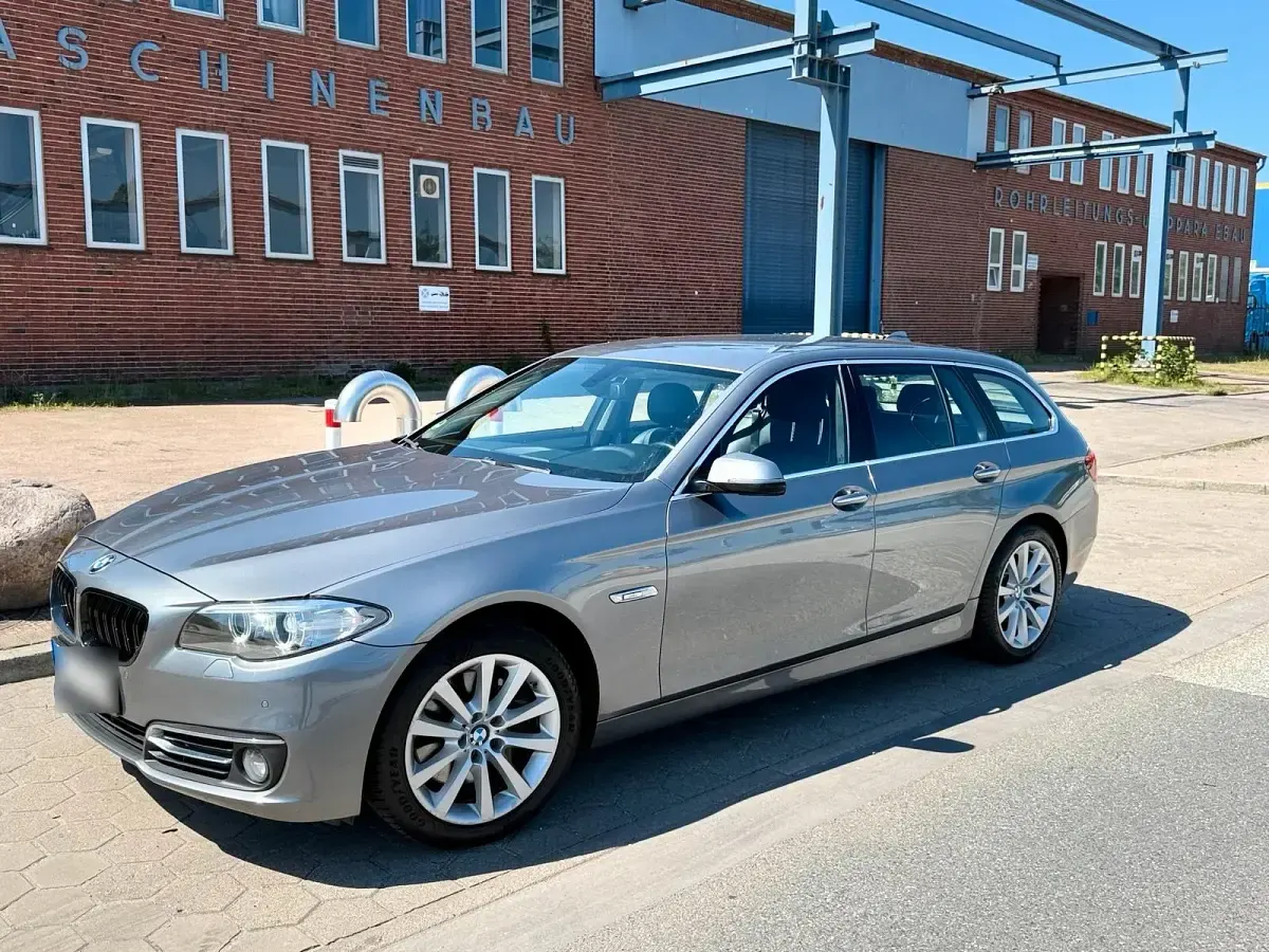 Gebraucht BMW 530 258 PS (189 kW) 2015 Grau Kombi
