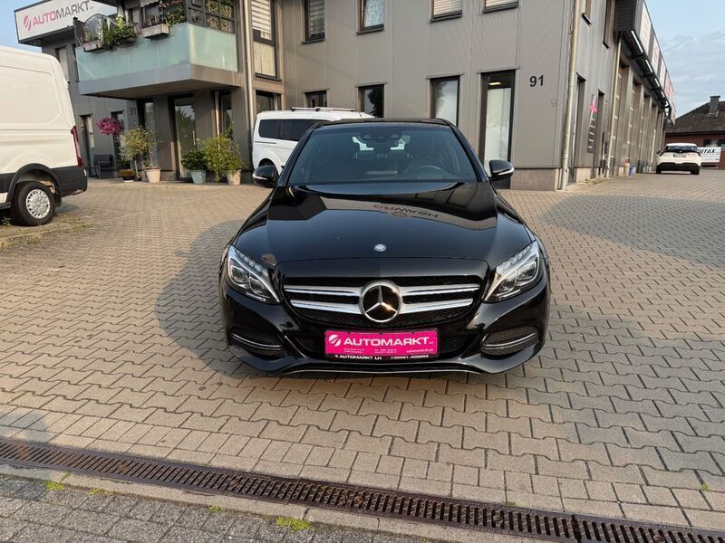 Schwarz Gebraucht 2014 Mercedes C250 Limousine | 20.990 € (Teuer) - Bild 1/4