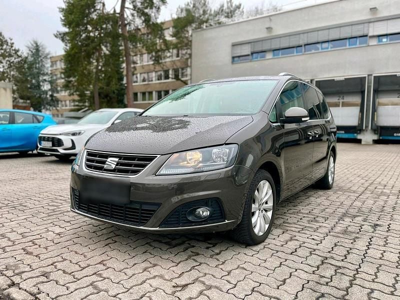 Gebraucht Seat Alhambra 220 PS (161 kW) 2018 Braun Van / Kleinbus