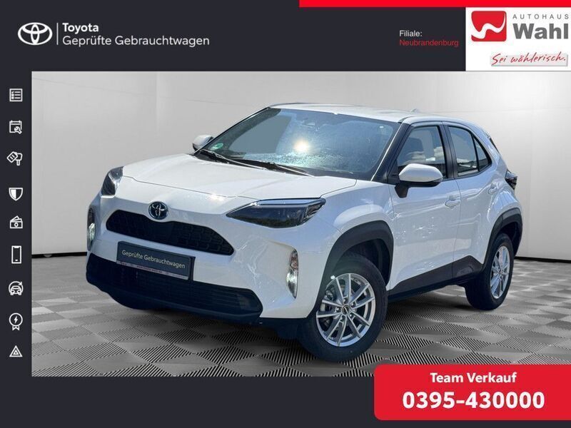 Super white 2 Gebraucht 2022 Toyota Yaris Cross Business Edition SUV | 24.900 € (Fairer Preis) - Bild 1/4