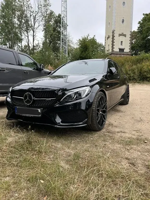 Gebraucht Mercedes C43 AMG AMG 367 PS (269 kW) 2017 Schwarz Kombi