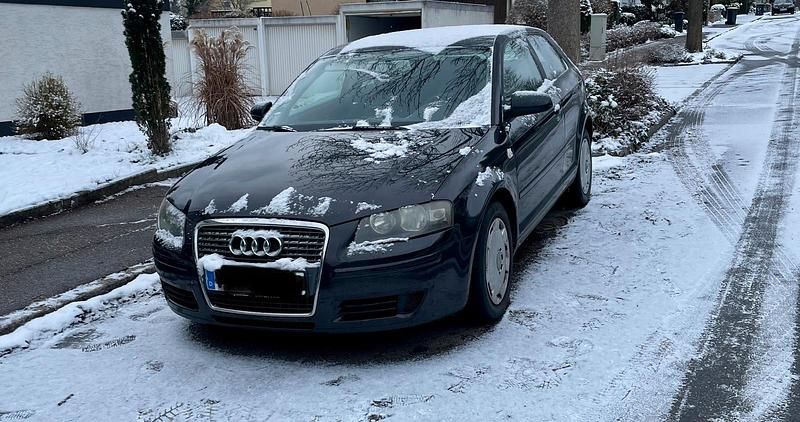 Braun Gebraucht 2006 Audi A3 Ambiente Kleinwagen | 2.999 € (Fairer Preis) - Bild 1/4