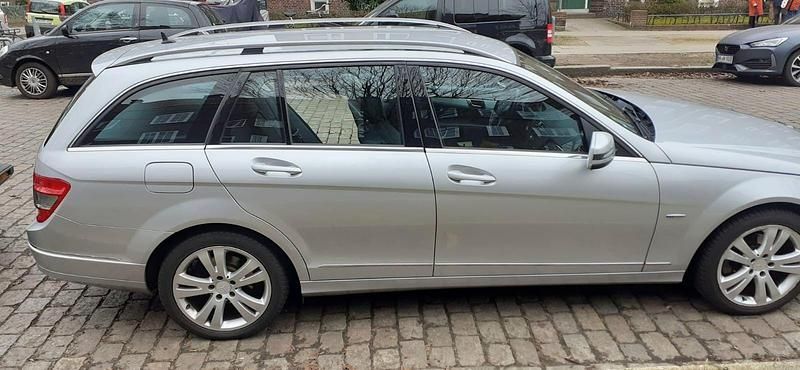 Silber Gebraucht 2009 Mercedes C180 Avantgarde Kombi | 5.800 € (Fairer Preis) - Bild 1/4