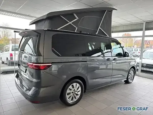 Gebraucht VW California Beach 150 PS (110 kW) 2024 Indiumgrau mettallic Van