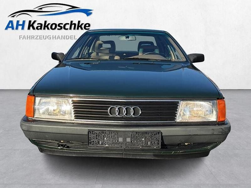 Second-hand Audi 100 90 CP (66 kW) 1990 Verde Berlinǎ