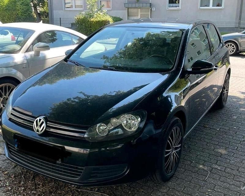 Schwarz Gebraucht 2009 VW Golf VI Limousine | 2.990 € (Guter Preis) - Bild 1/3