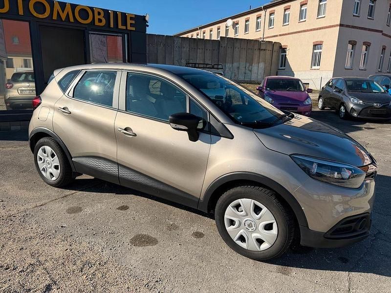 Gebraucht Renault Captur Expression 90 PS (66 kW) 2014 Braun SUV