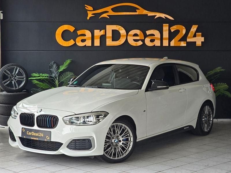 Weiß Gebraucht 2017 BMW M140 M Performance Limousine | 28.799 € (Guter Preis) - Bild 1/4
