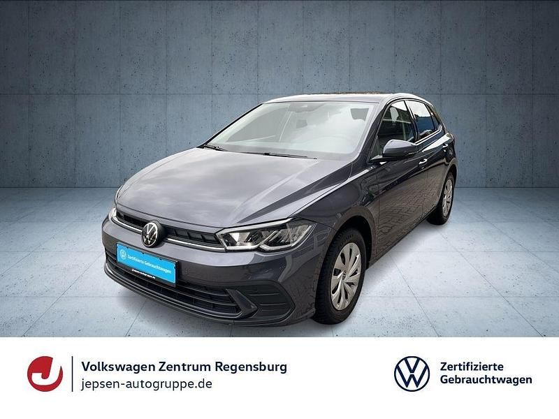 Grau Gebraucht 2024 VW Polo Life Limousine | 19.470 € (Guter Preis) - Bild 1/2