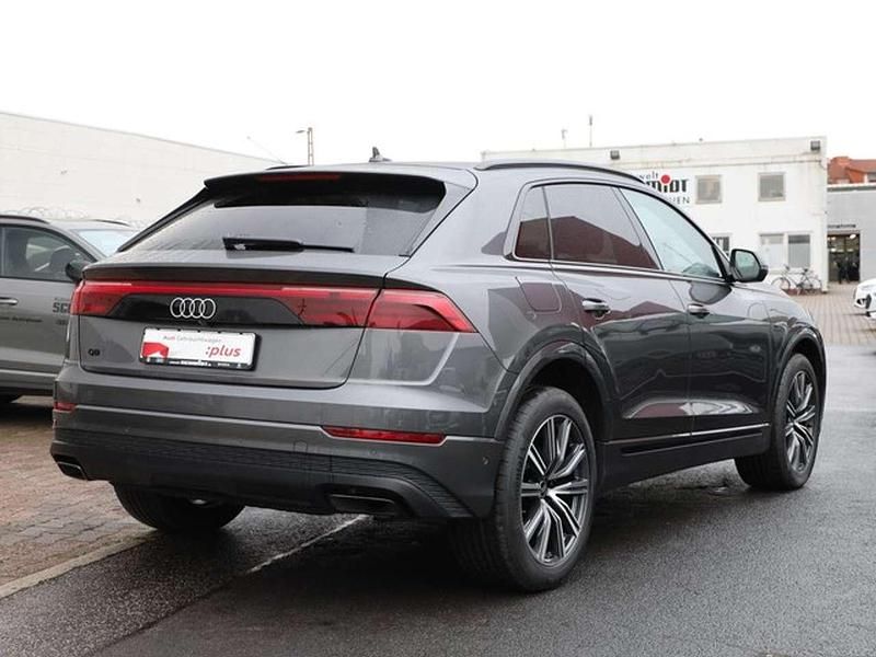 Gebraucht Audi Q8 231 PS (169 kW) 2025 Samuraigrau metallic SUV