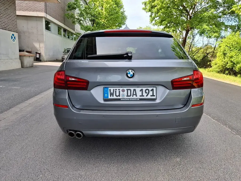 Gebraucht BMW 520 Sport Line 184 PS (135 kW) 2014 Grau Kombi