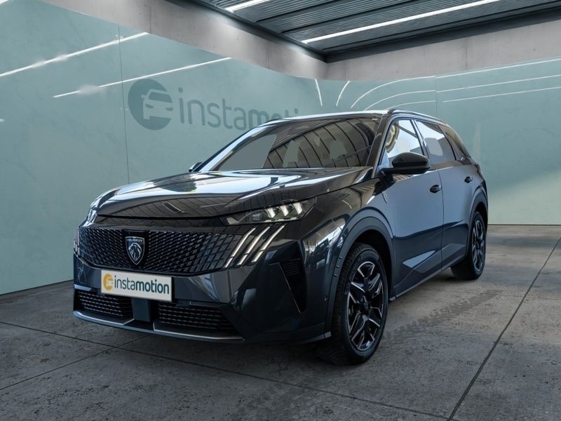 Grau Gebraucht 2025 Peugeot 5008 Van / Kleinbus | 47.697 € - Bild 1/4