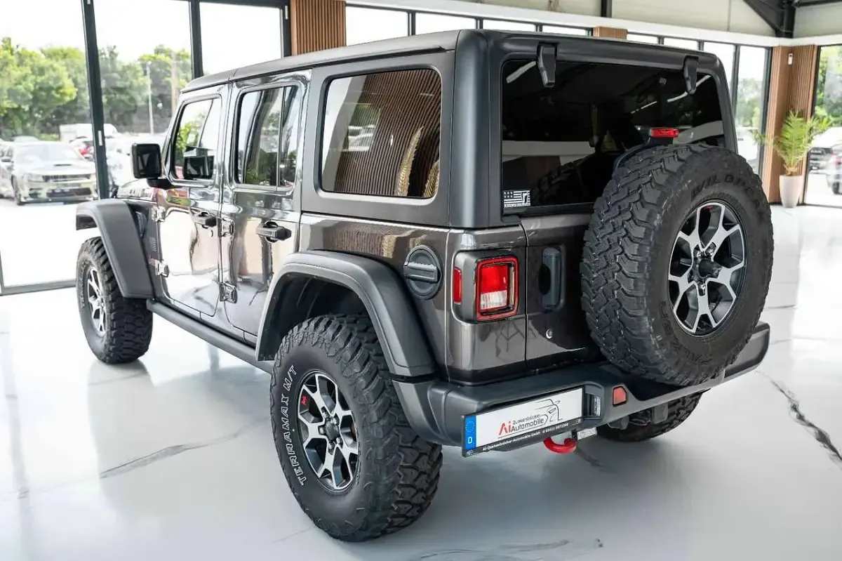 Gebraucht Jeep Wrangler Unlimited Rubicon 271 PS (199 kW) 2019 Granite crystal met. clear coa SUV