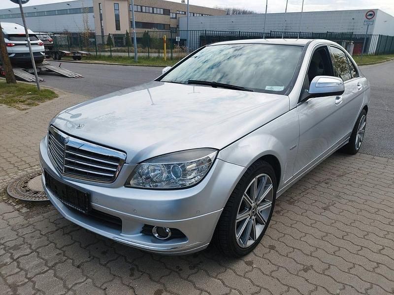 Second-hand Mercedes C180 Elegance 156 CP (114 kW) 2008 Argintiu Berlinǎ