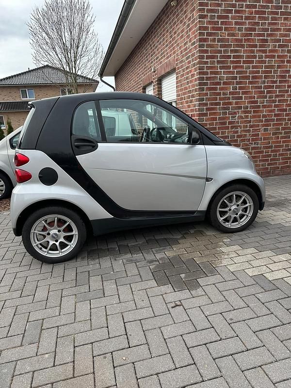 Gebraucht Smart ForTwo Coupé 62 PS (45 kW) 2008 Silber Coupé