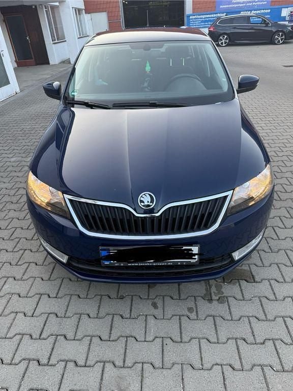 Blau Gebraucht 2016 Skoda Rapid Drive Limousine | 8.800 € (Guter Preis) - Bild 1/4